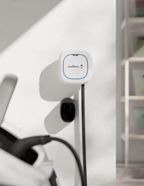 Wallbox Pulsar Max, Chargeur pour Véhicules Électriques (11 KW, Type 2, Wi-FI, Bluetooth, OCPP, Intérieur/Extérieur, 5m, Installation Facile), Compatible avec Alexa Et Google Home, Blanc