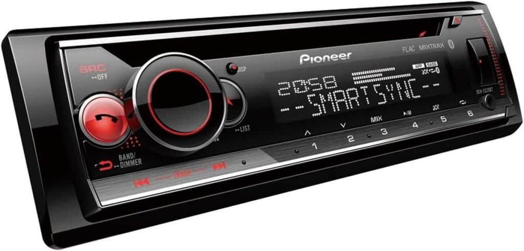Test de l'autoradio Pioneer DEH-S520BT : connectivité et polyvalence