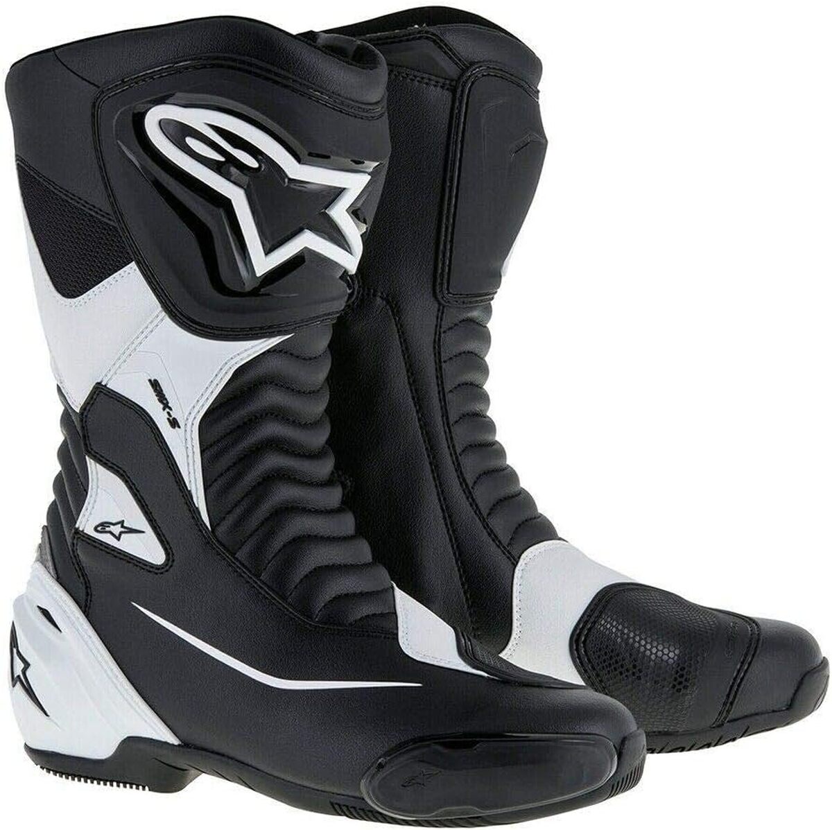 Test des bottes moto Alpinestars Stella Smx-6 V2 : élégance et sécurité
