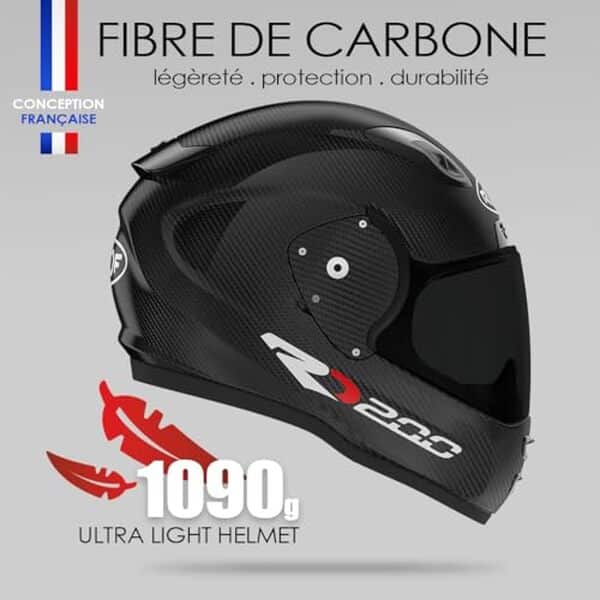 Découvrez le casque moto Roof RO200 Carbon : un mélange parfait de légèreté, performance et sécurité pour les motards exigeants. Profitez d'une conduite exceptionnelle avec ce casque innovant.
