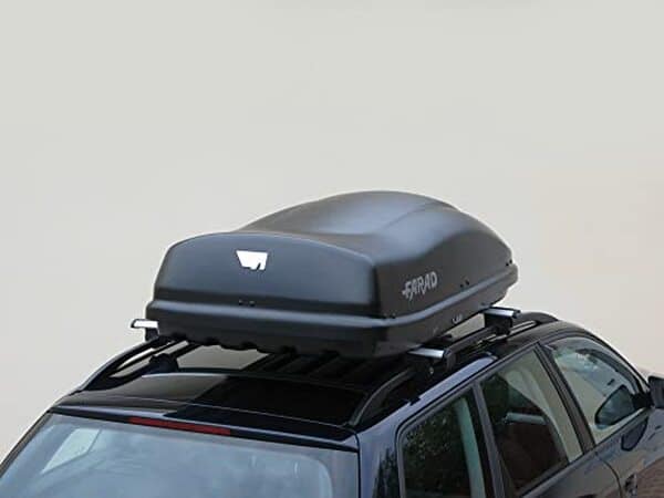 Découvrez notre test détaillé du coffre de toit Farad Marlin 400L : capacité, sécurité et qualité pour vos trajets en famille. 