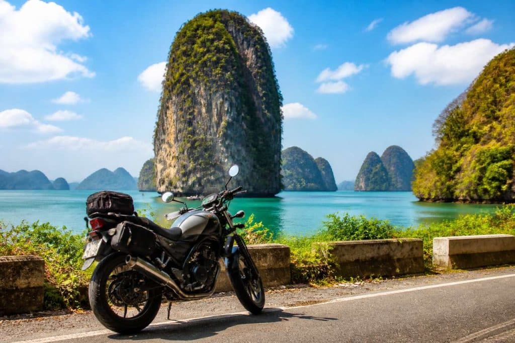 Voyage moto en Asie du Sud-Est : aventure et liberté